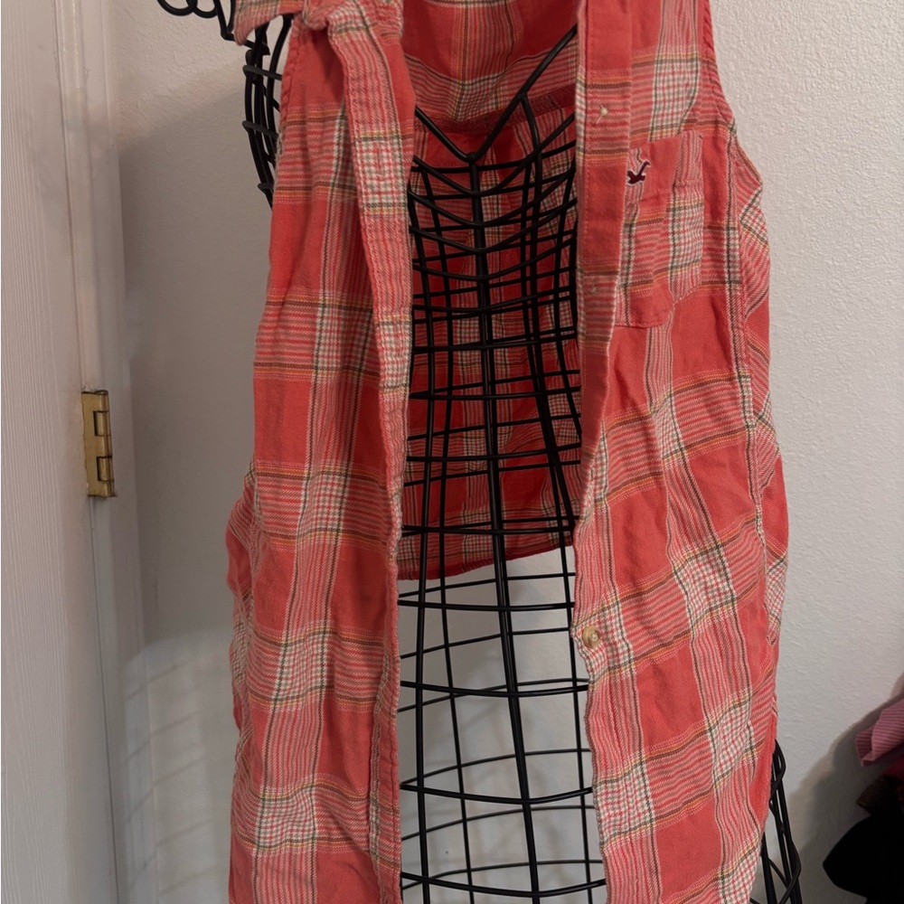 Hollister Coral Plaid Sleeveless Button-Up